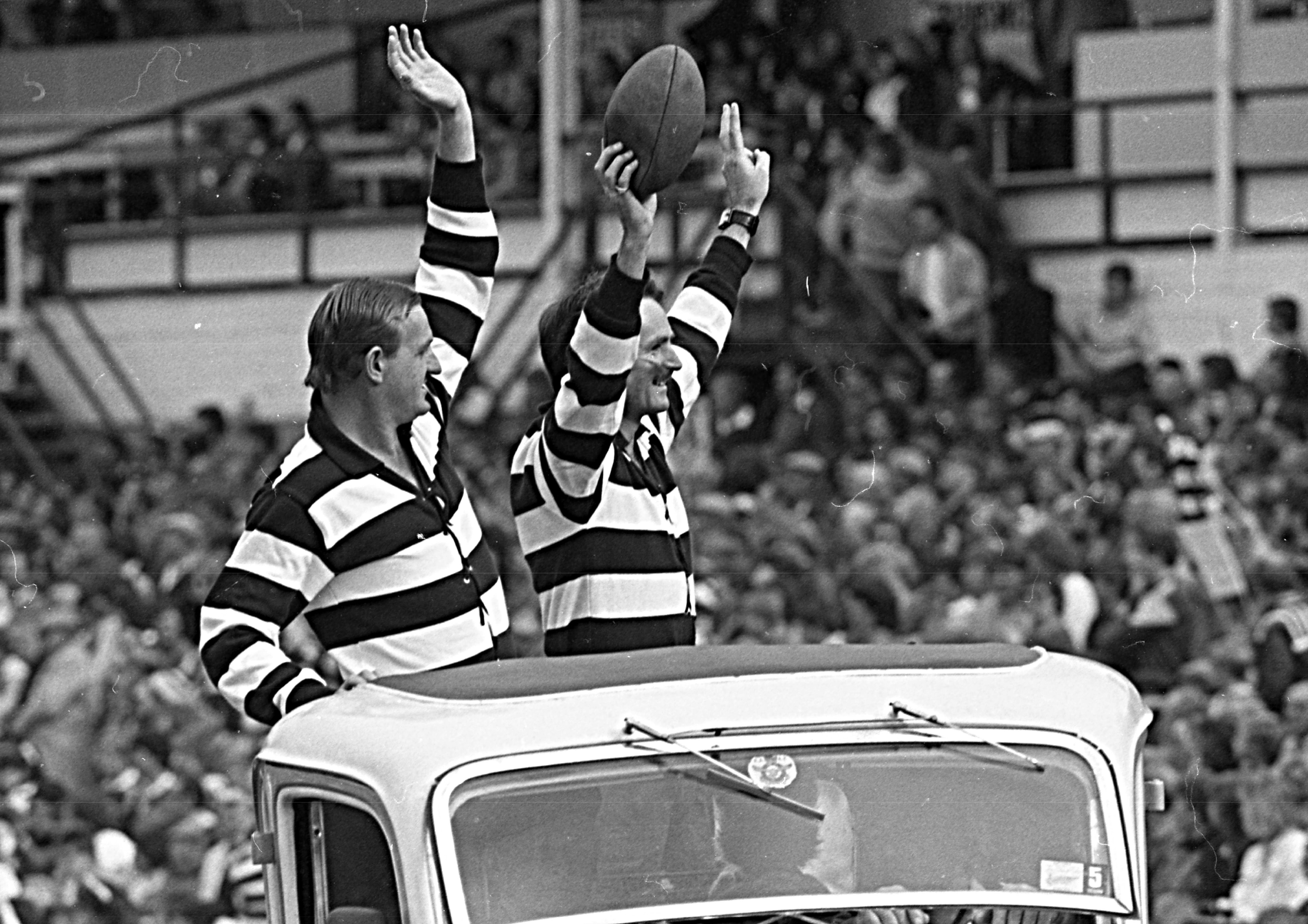 1986 May 25: Round 9 v Hawthorn at Kardinia Park, pre game celebrations, Ford truck. (image supplied courtesy of Bob Gartland)